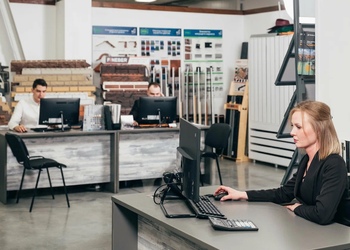 Шоурум компании СтройМаркет Климовск 6